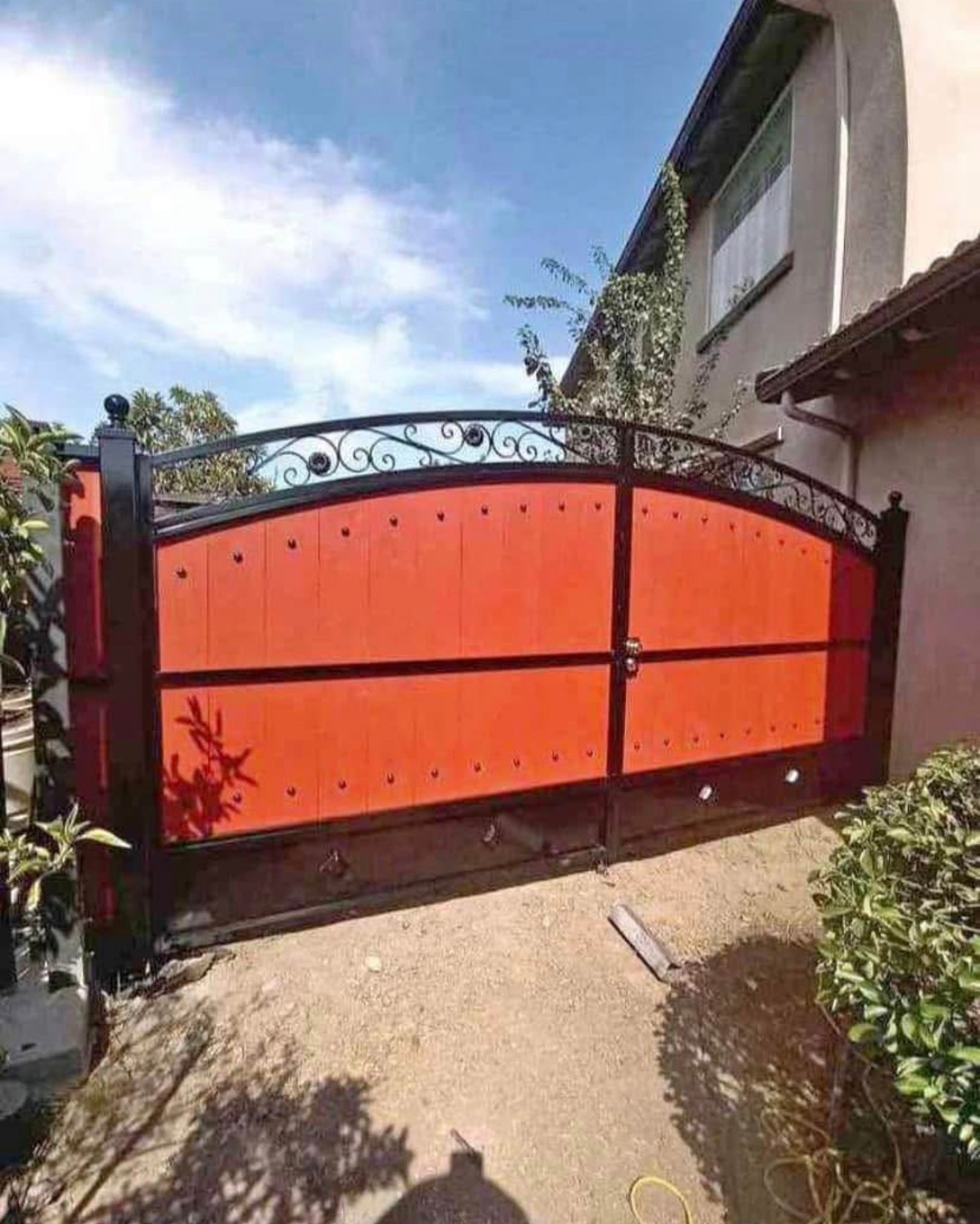 Commercial security fence